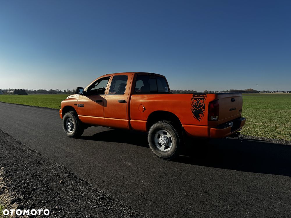 Dodge RAM - 2