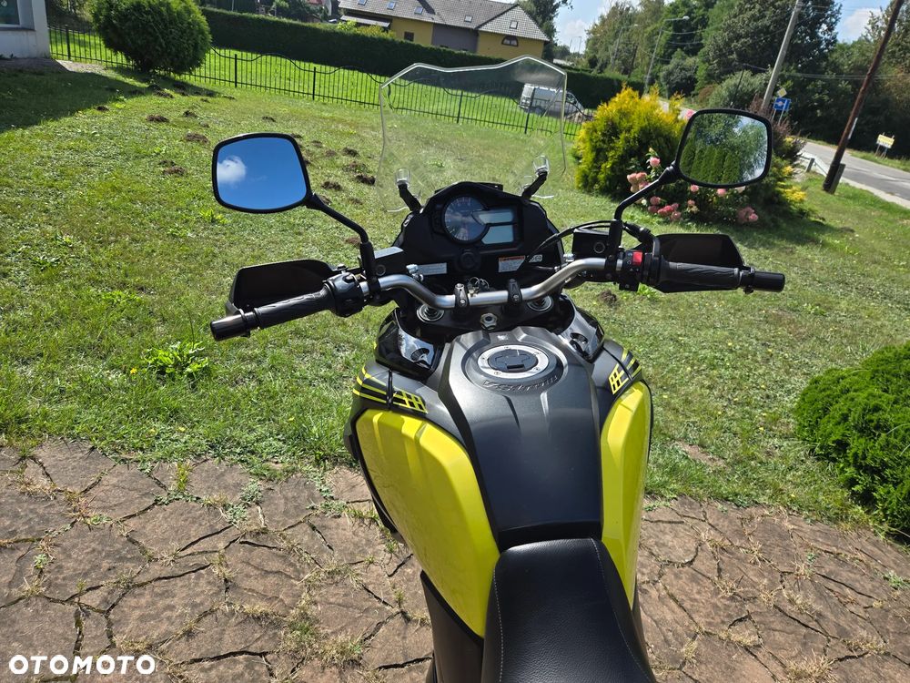 Suzuki V-STROM - 12