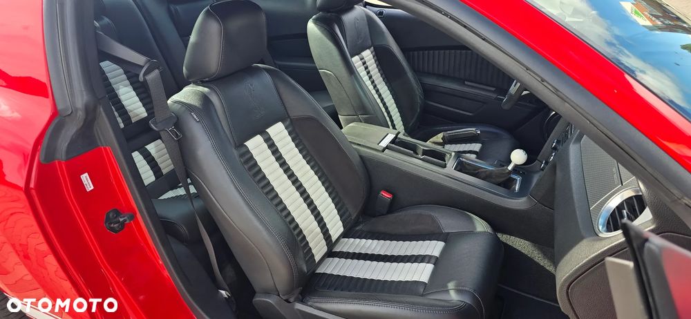 Ford Mustang Shelby GT500 - 13