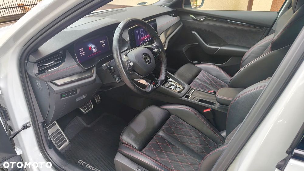 Skoda Octavia 2.0 TSI RS 245 DSG - 11