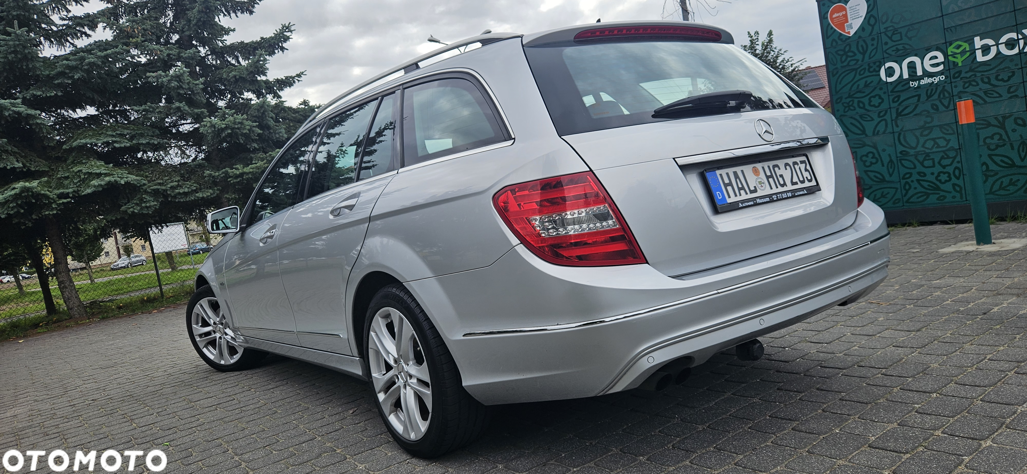Mercedes-Benz Klasa C 180 T CGI Automatik BlueEFFICIENCY Avantgarde - 10