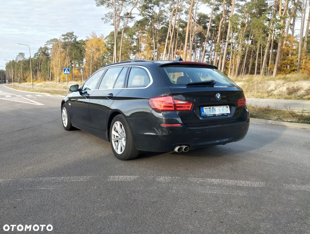 BMW Seria 5 520d Touring Luxury Line - 8