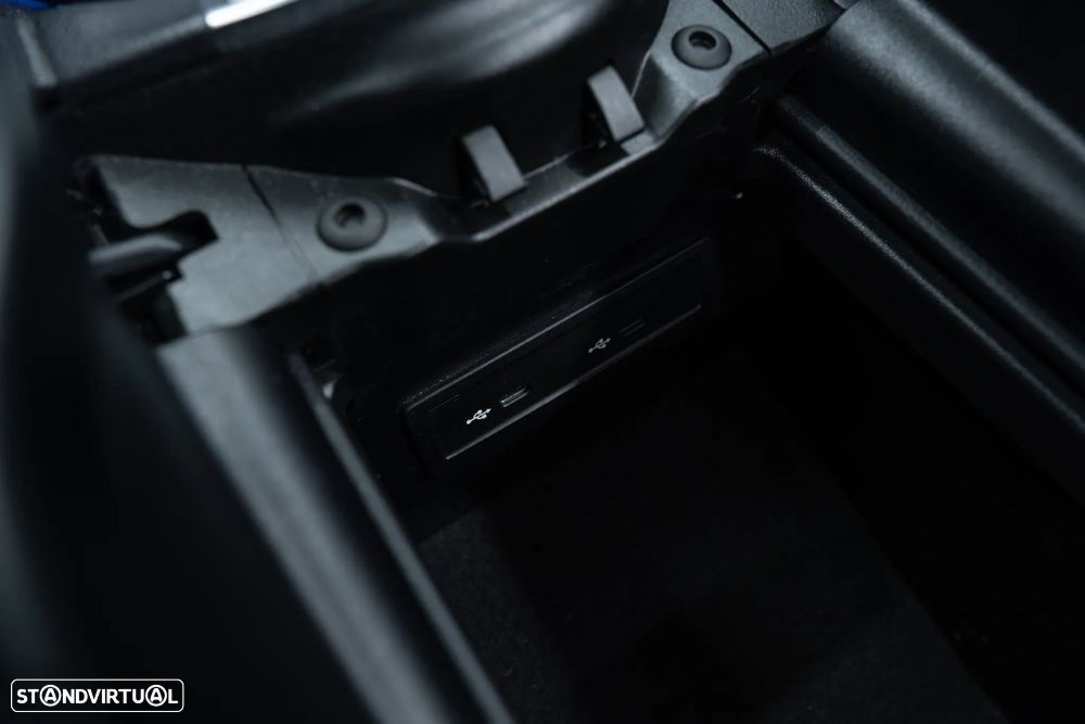 Mercedes-Benz E 220 d Cabrio 9G-Tronic AMG Line - 58