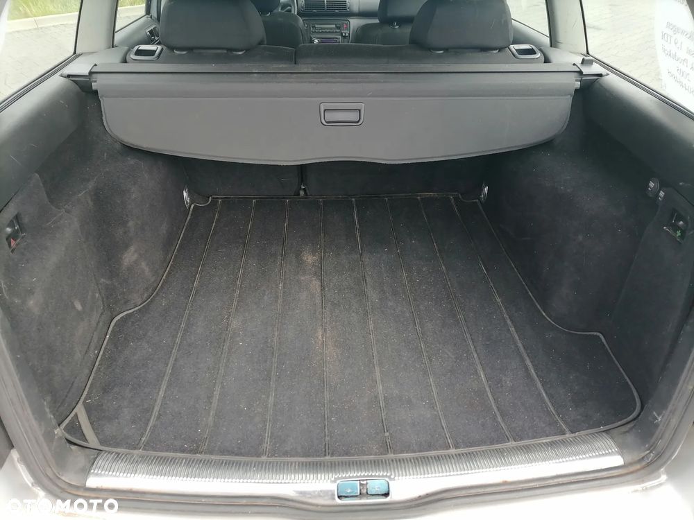 Volkswagen Passat - 14
