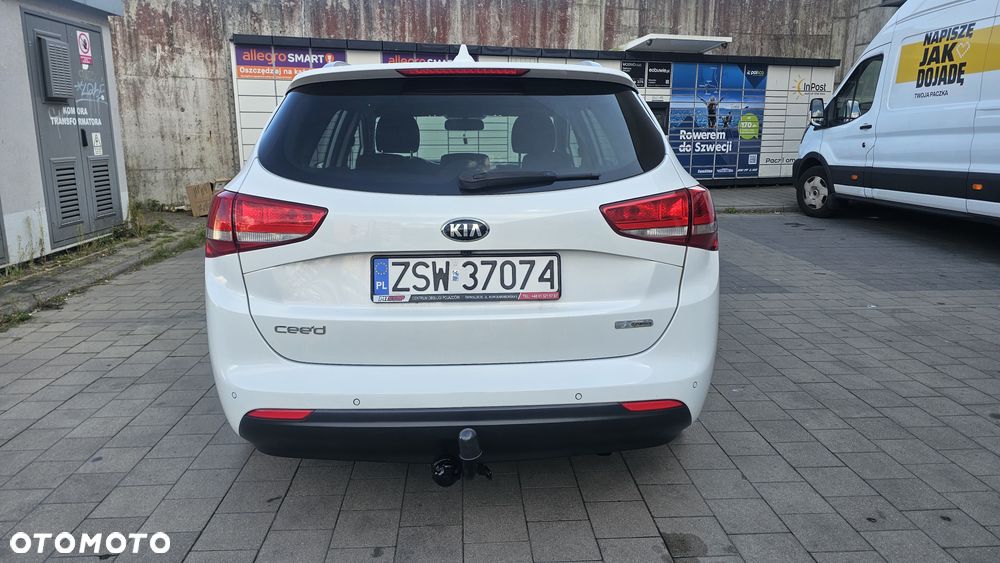 Kia Ceed - 6