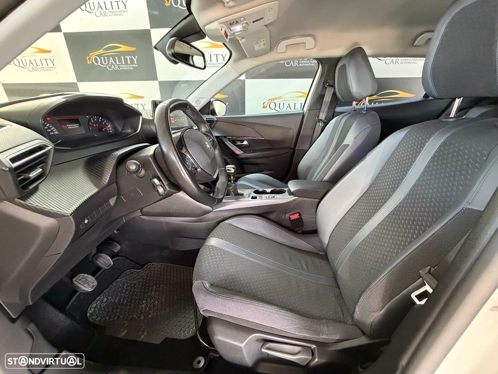 Peugeot 2008 PureTech 100 Stop&Start Allure Pack - 13