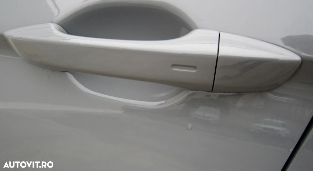 Volkswagen Passat Variant 2.0 TDI DSG (BlueMotion Technology) Highline - 26