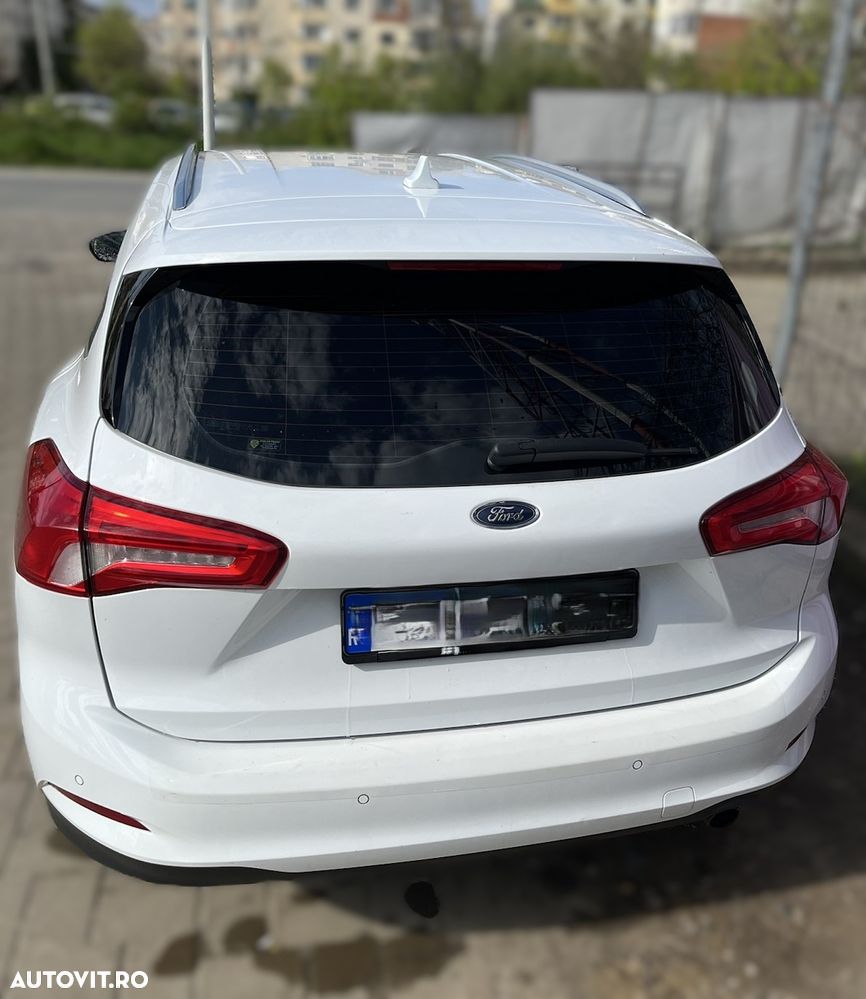 Ford Focus 1.5 EcoBlue Start-Stopp-System COOL&CONNECT - 5