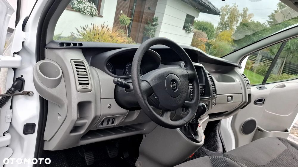 Opel VIVARO - 17