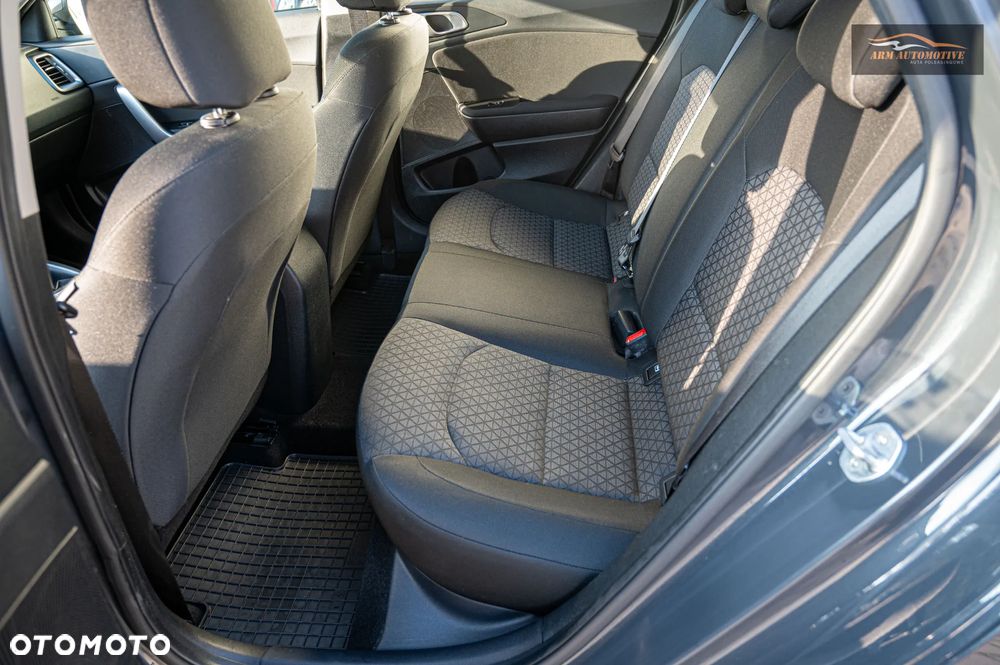 Kia Ceed 1.6 CRDi mHEV S - 24