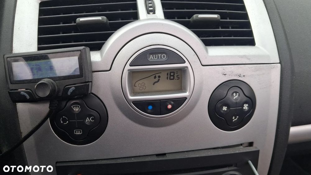 Na części RENAULT MEGANE II CABRIO SILNIK silnik 1.9 DCI 115 KM F9Q818 lakier skrzynia maska zderzak drzwi klapa szyba fotel kanapa lusterko lampa deska GWARANCJA !!! Przód Tył Zestaw Komplet Drzwi Klapa Zderzak Błotnik Maska Grill Atrapa Szyba Pas Lampa Lusterko Boczki Fotel Kanapa Kokpit Deska Rozdzielcza Przełącznik Włącznik Sterownik Przewody Wiązka Instalacja Moduł Komputer Czujnik Listwa Pompa Alternator Wtryski Głowica Rozrusznik Kompresor Sprzęgło Dwumas Silnik  Skrzynia ABS Klimatyzacji Paliwa Wspomagania Kolektor Turbina Przepustnica Zawór Chłodnica Koło Hak Belka Sanki Zawieszenie Mcpherson Półoś Amortyzator Wydech Tłumik Zacisk dach - 14