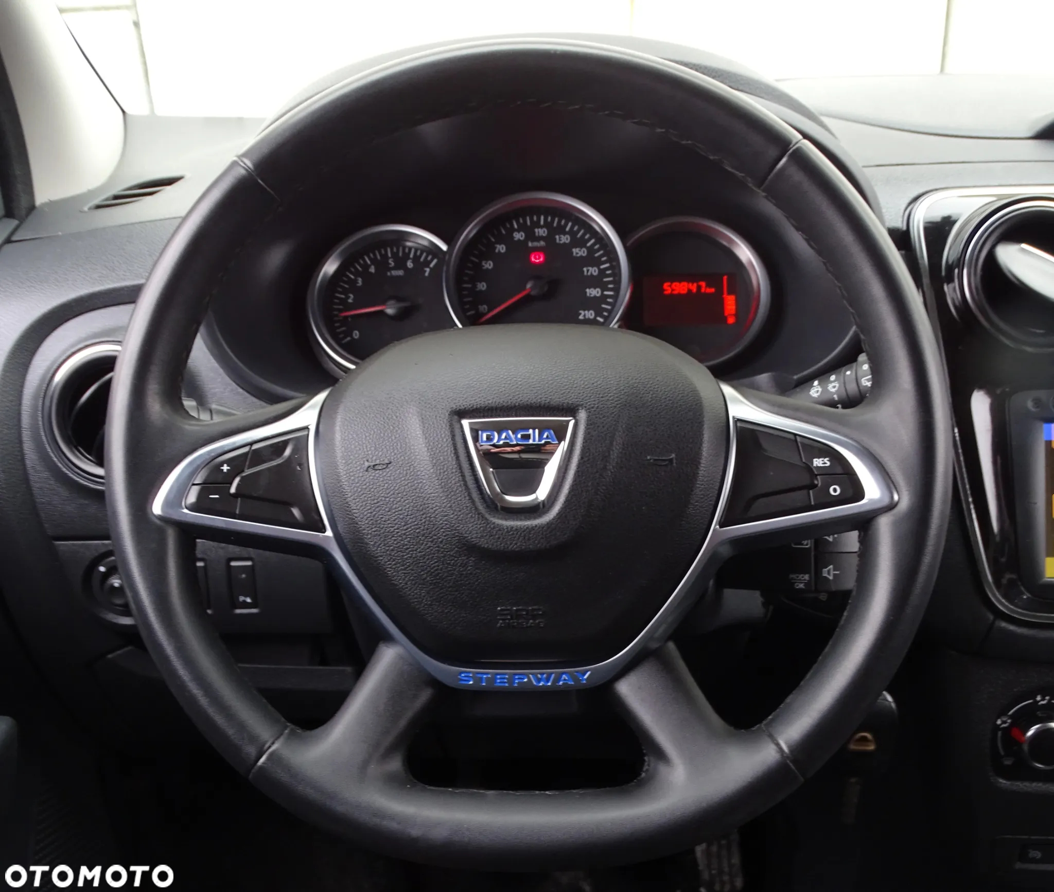Dacia Lodgy Blue dCi 115 (7-Sitzer) Stepway Selection Blue - 8