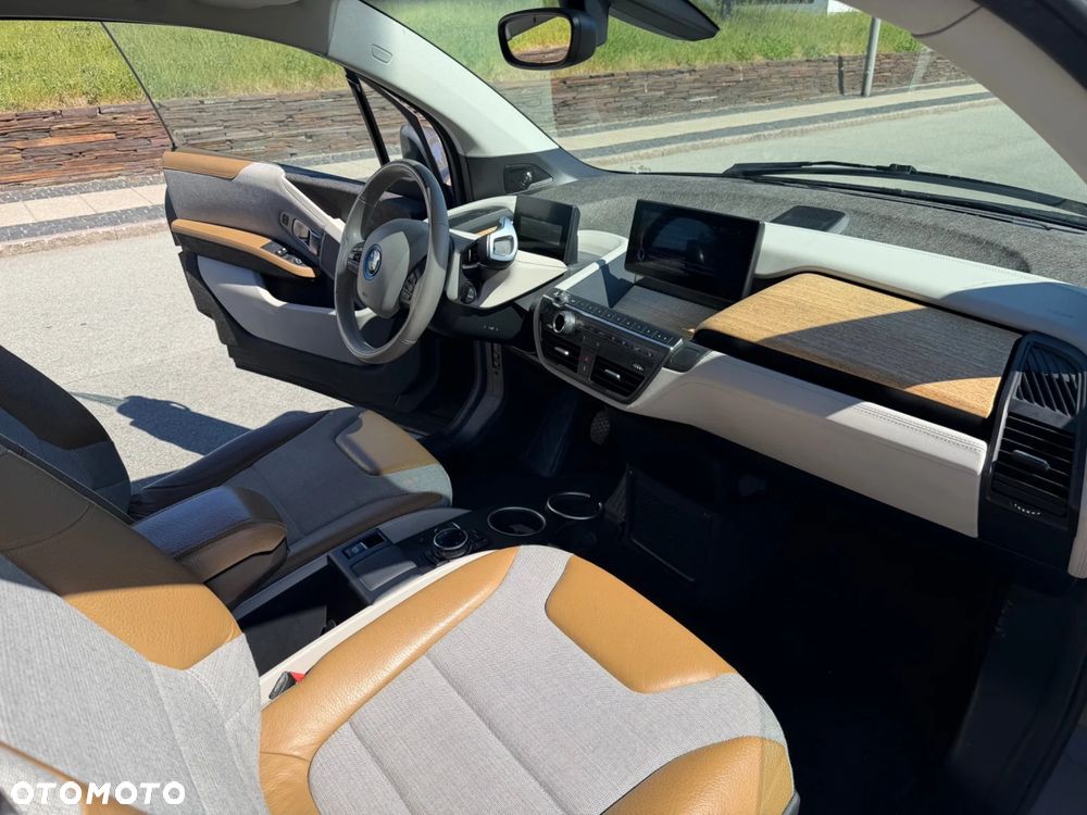 BMW i3 (60 Ah) - 12