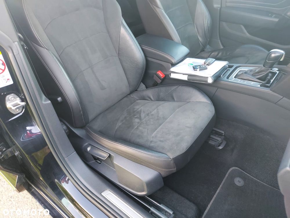 Volkswagen Arteon 2.0 TDI SCR DSG R-Line - 11