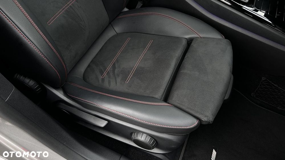 Mercedes-Benz CLA 250 AMG Line 7G-DCT - 25