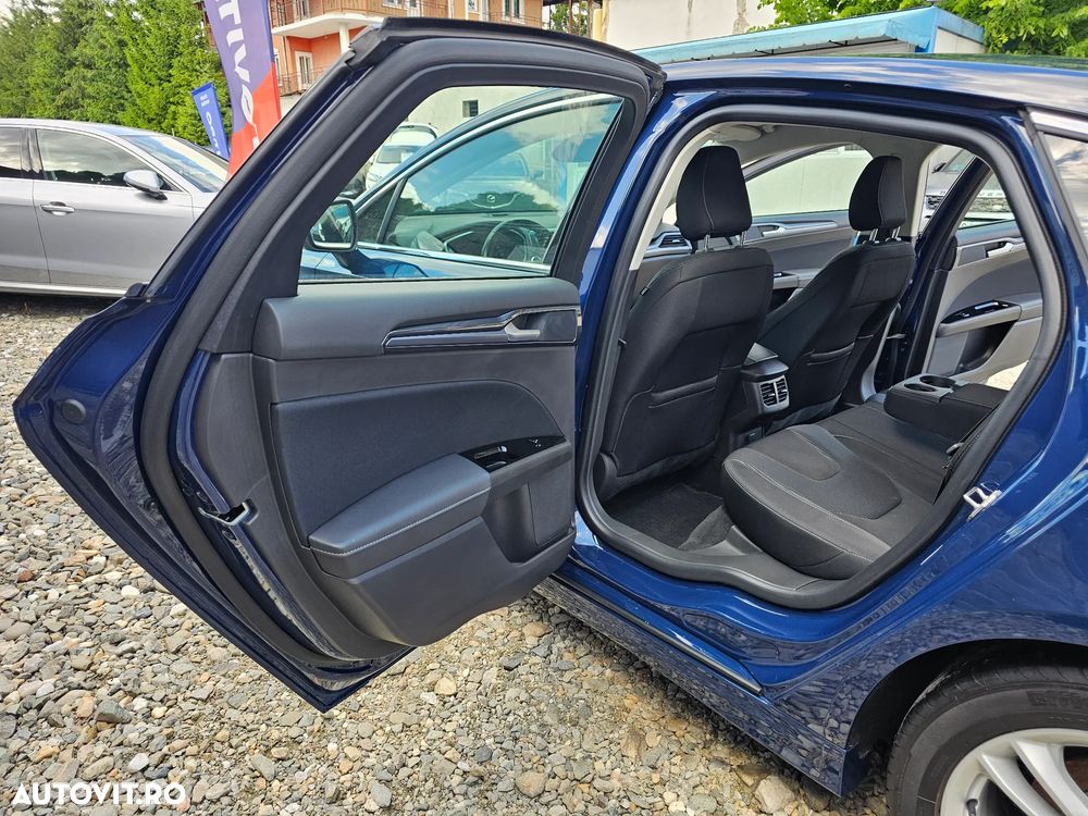 Ford Mondeo - 26