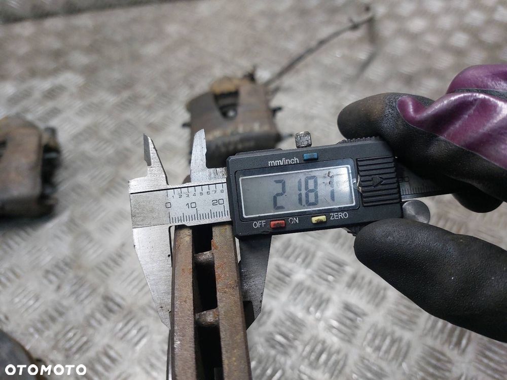 TARCZE HAMULCOWE PRZÓD + KLOCKI + ZACISKI SKODA OCTAVIA I FL 1.9 TDI - 6