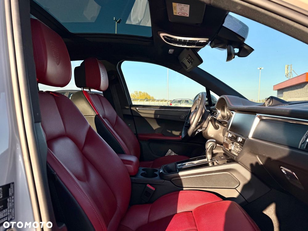 Porsche Macan T - 14