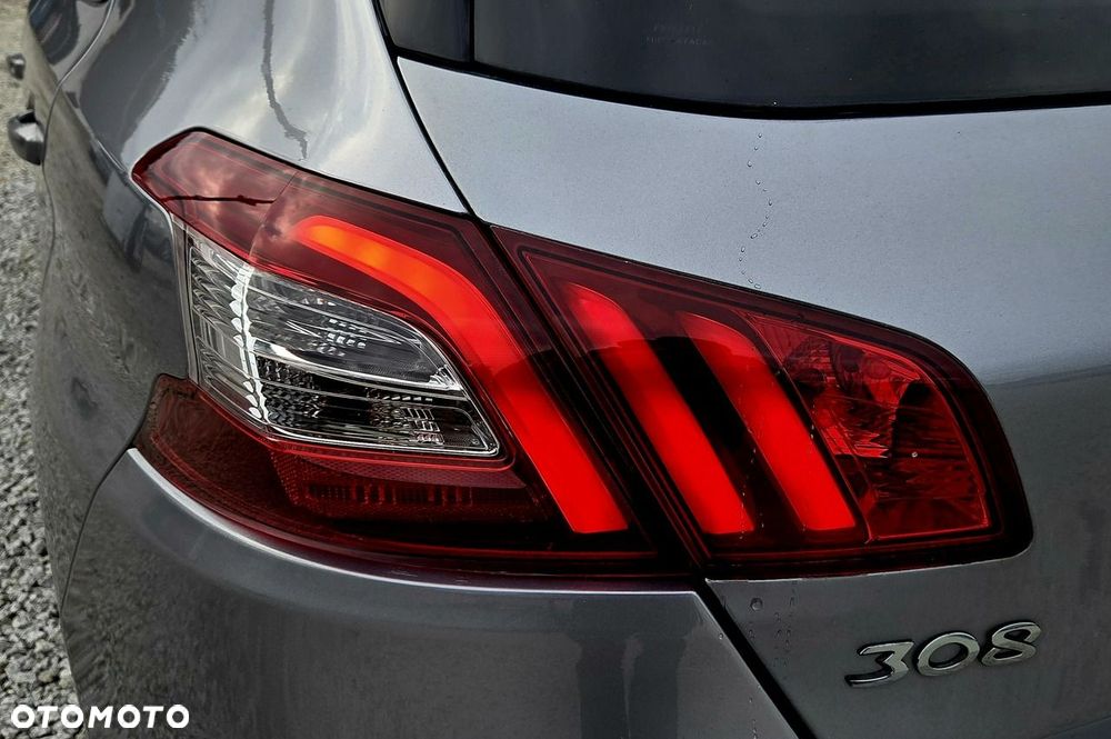 Peugeot 308 - 33