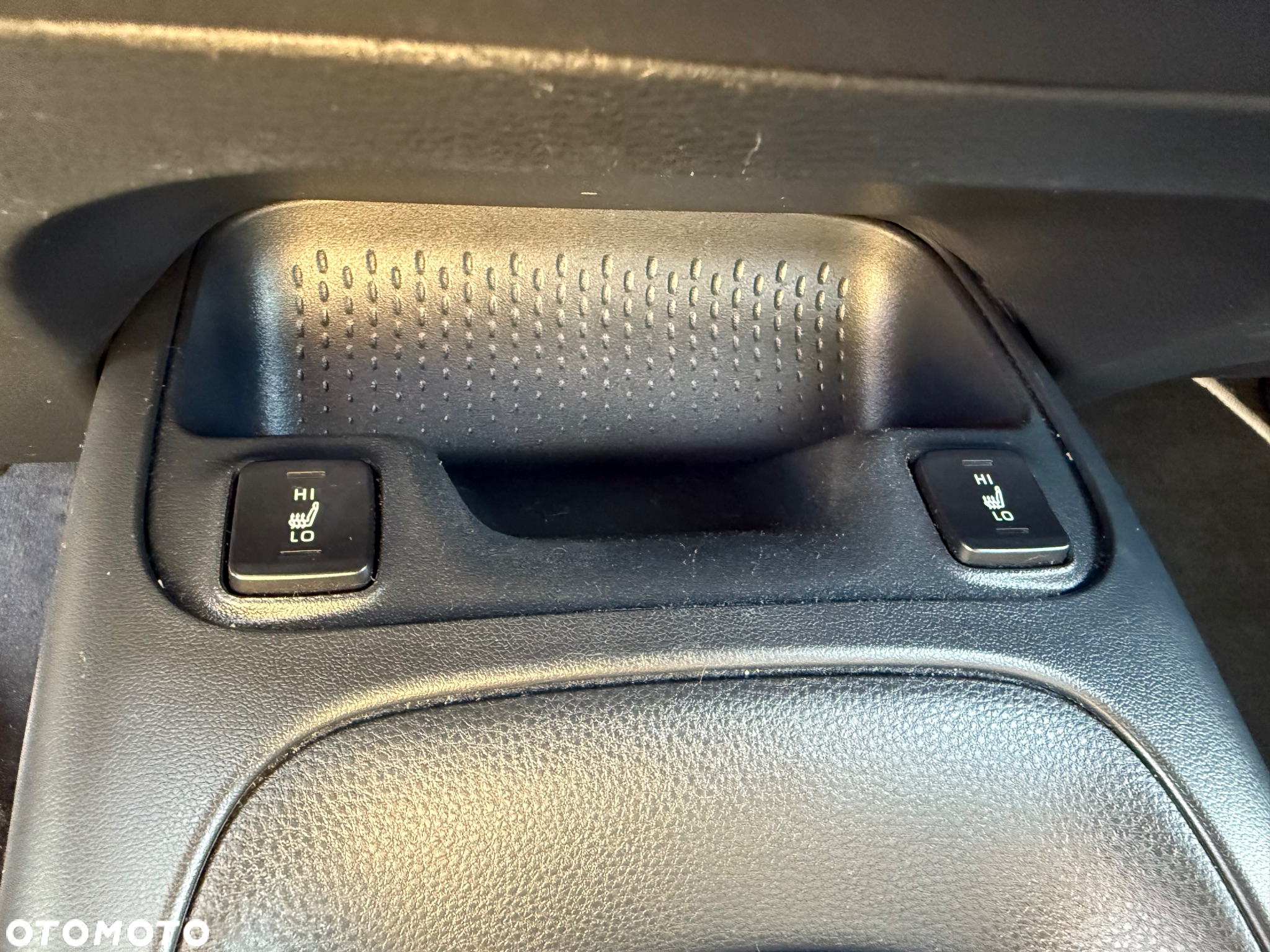 Toyota Corolla 1.8 Hybrid Comfort - 17