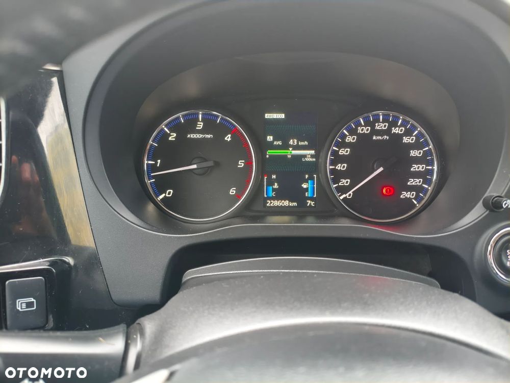 Mitsubishi Outlander 2.2 DI-D 4WD Invite - 5