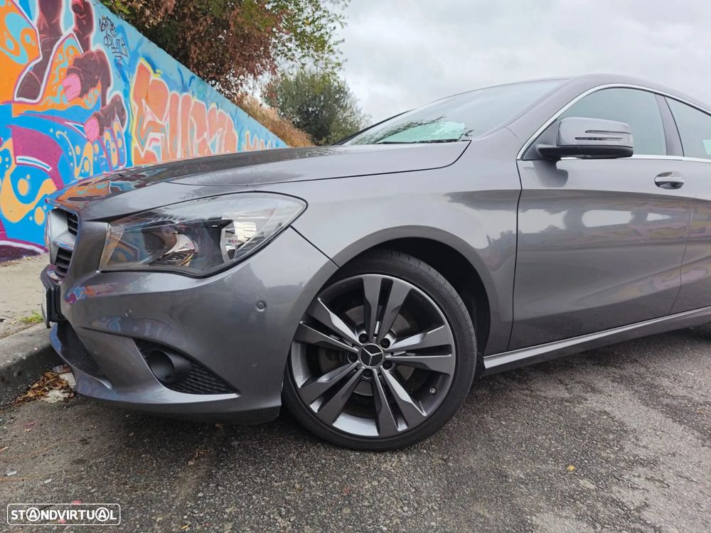 Mercedes-Benz CLA 180 d Shooting Brake - 13