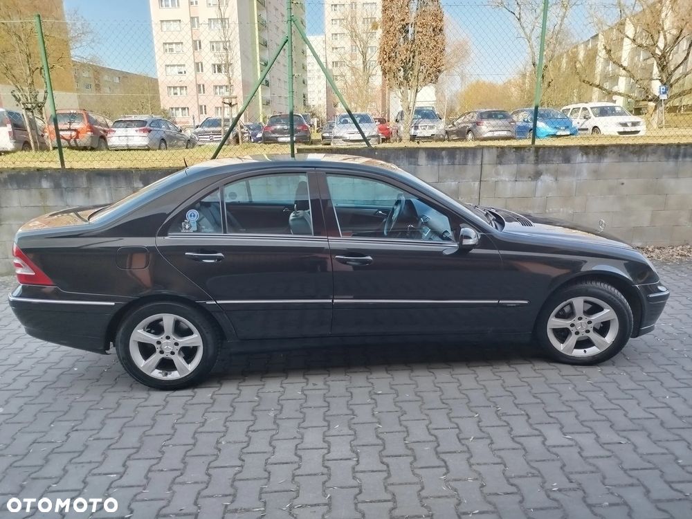 Mercedes-Benz Klasa C 220 CDI Automatik Avantgarde - 5