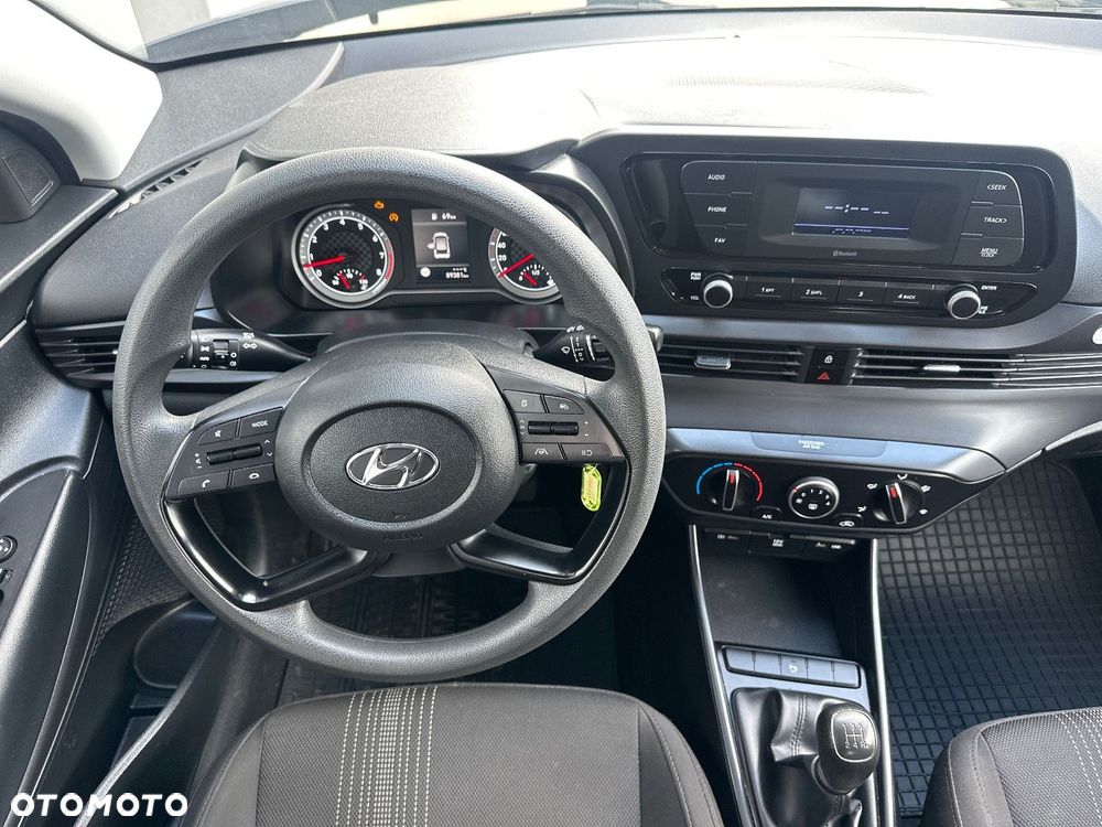 Hyundai i20 1.2 Pure - 17