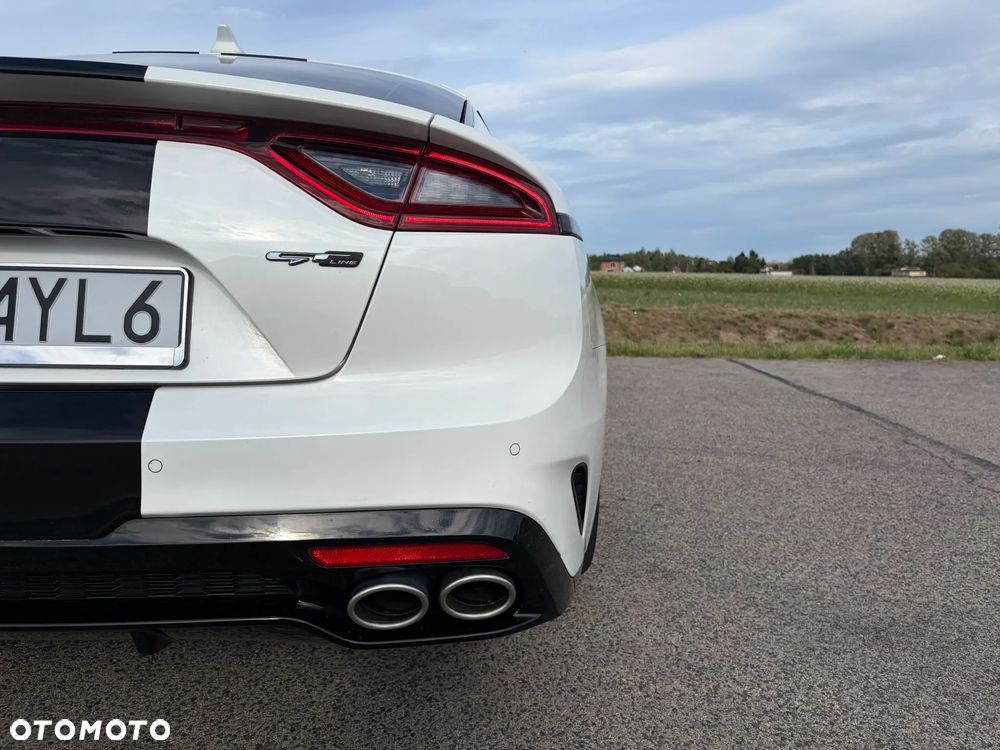 Kia Stinger 2.0 T-GDI GT Line - 12