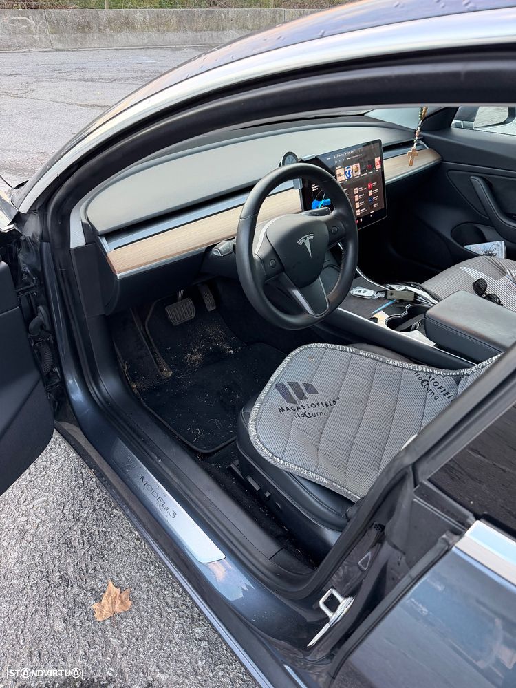 Tesla Model 3 Long-Range Dual Motor AWD - 9