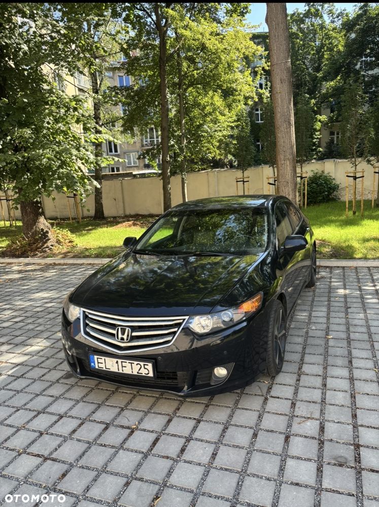 Honda Accord 2.0 Executive Nav - 3