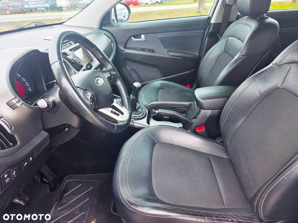 Kia Sportage 2.0 L 2WD - 24