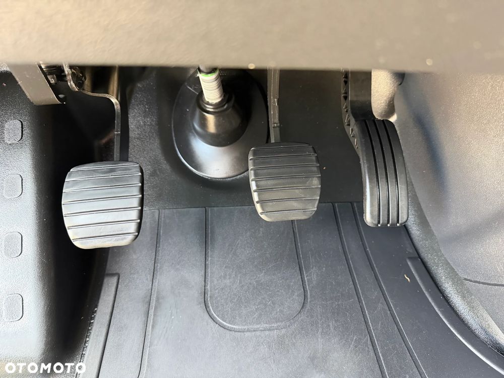 Renault Trafic - 26