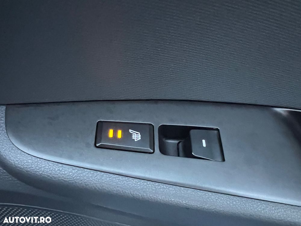 Hyundai IONIQ 1.6 GDI Premium - 25