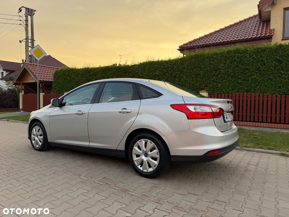 Ford Focus 1.6 Ti-VCT Titanium - 20