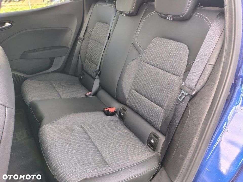 Renault Clio - 12