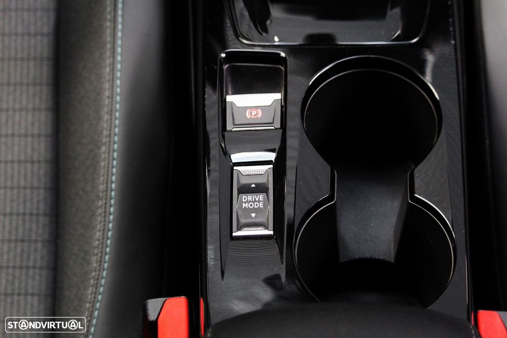 Peugeot e-2008 50 kWh Allure - 19