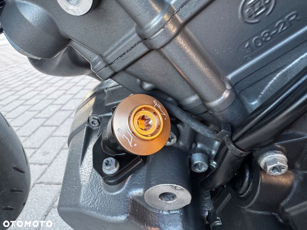 KTM Super Duke - 16