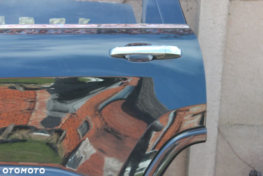 DRZWI TYLNE LEWE JEEP GRAND CHEROKEE WK2 KGZ 2015 - 9
