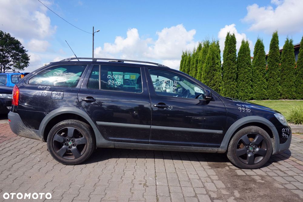 SKODA OCTAVIA II 1Z5 LIFT KOMBI 2010 9910 2.0 TDI BMM 140KM KXV 4X4 CZARNY na części - 6