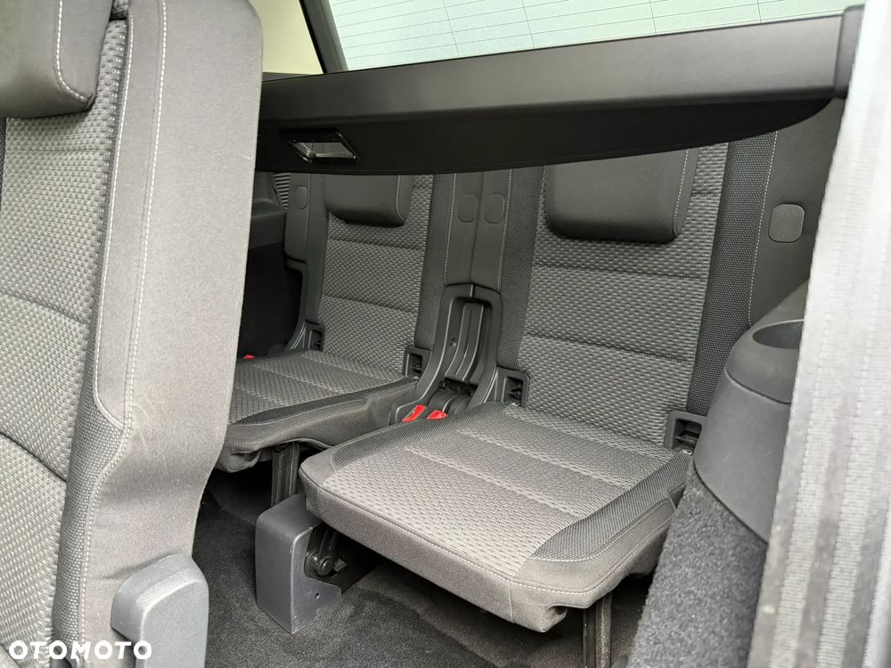 Volkswagen Touran 2.0 TDI BMT Comfortline Plus DSG - 12