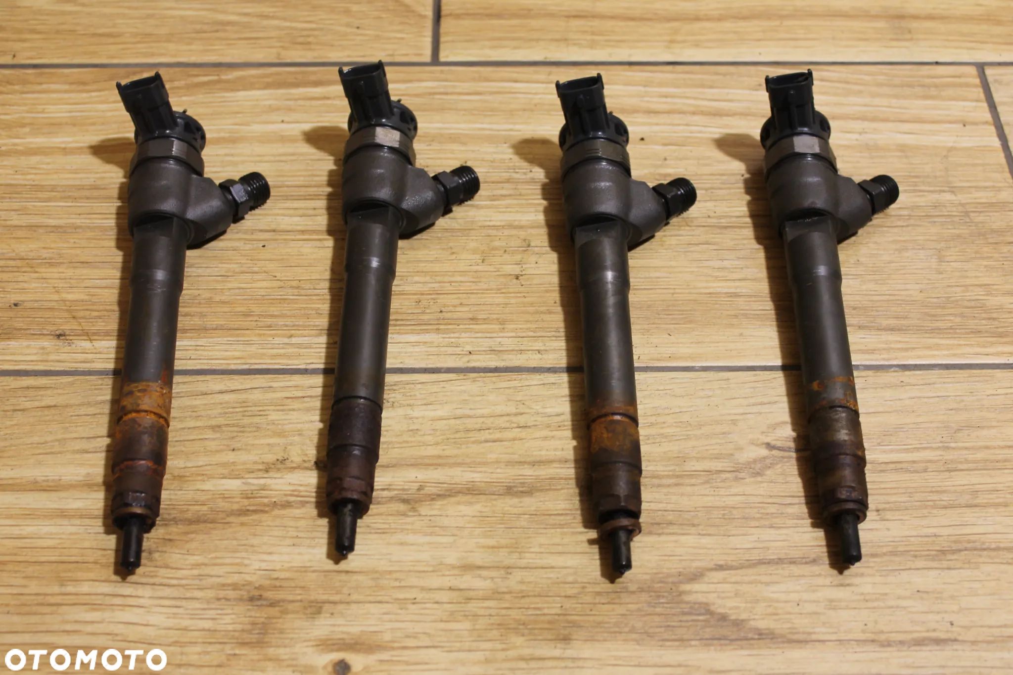 Wtryskiwacze Renault Nissan  1,6 DCI  0445110546 - 1