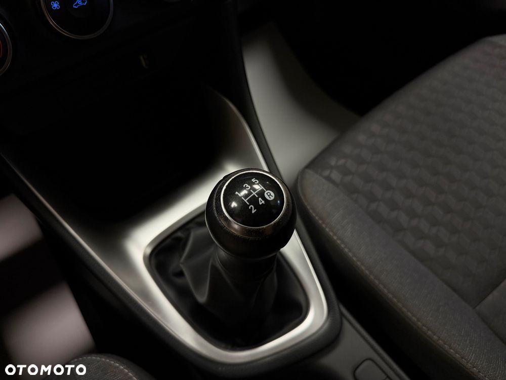 Toyota Yaris - 20