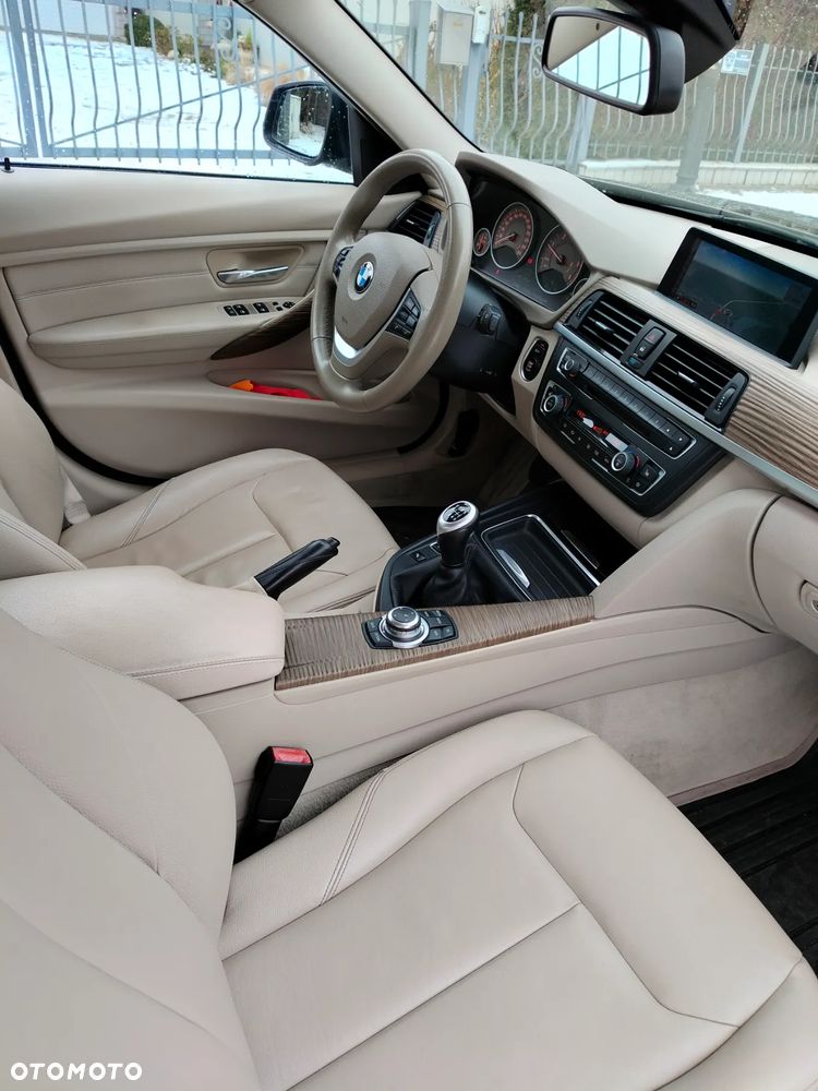 BMW Seria 3 320d Blue Performance Modern Line - 22