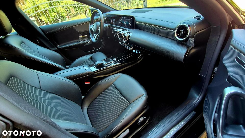 Mercedes-Benz CLA 250 e 8G-DCT Progressive Line Advanced - 25