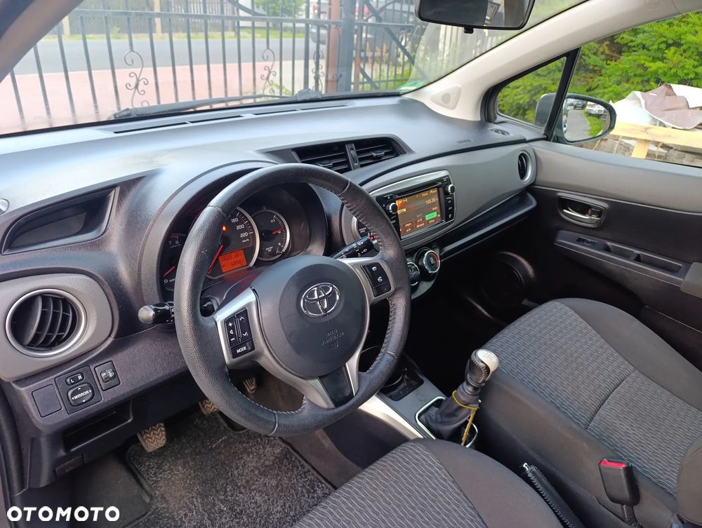 Toyota Yaris 1.33 Dynamic - 20