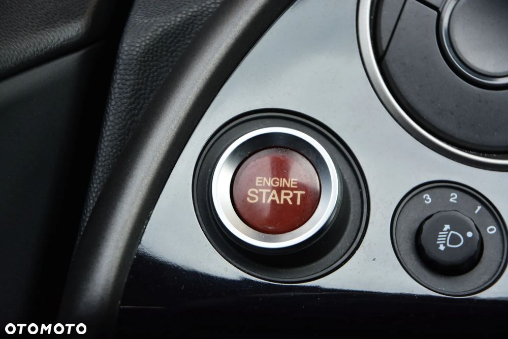 Hyundai i30 2.0 Premium - 27