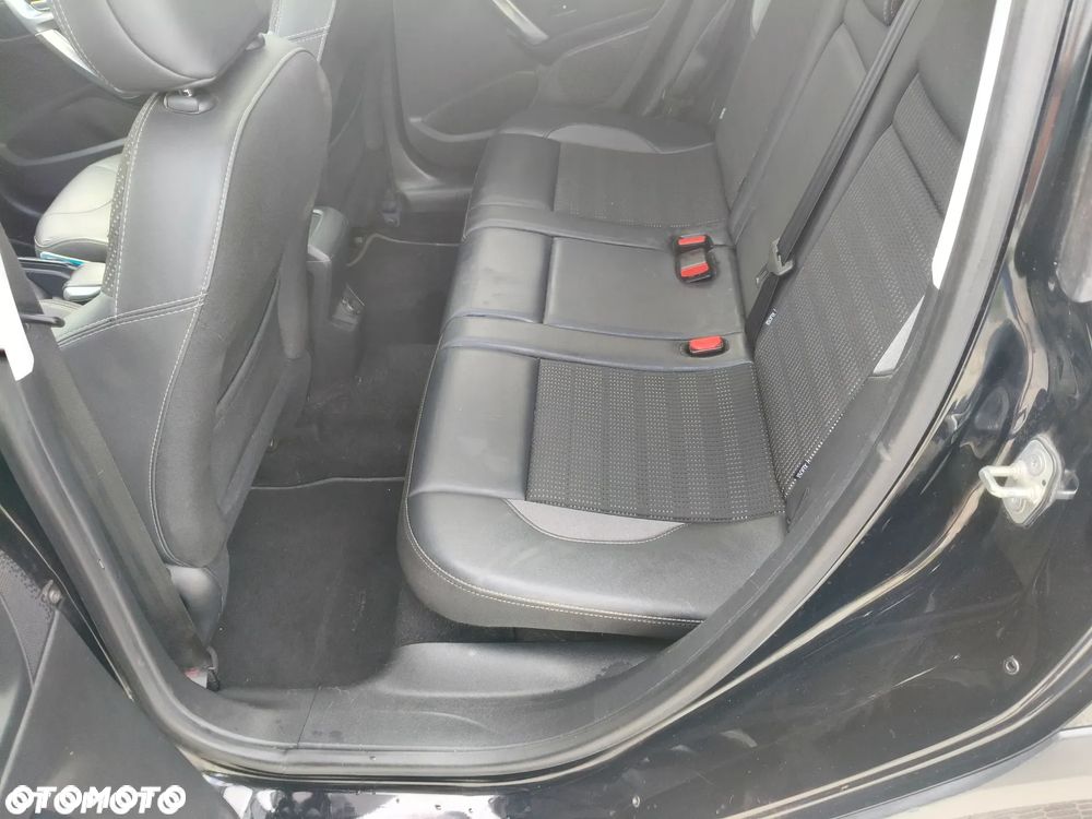 Peugeot 2008 1.5 BlueHDi Allure S&S - 8