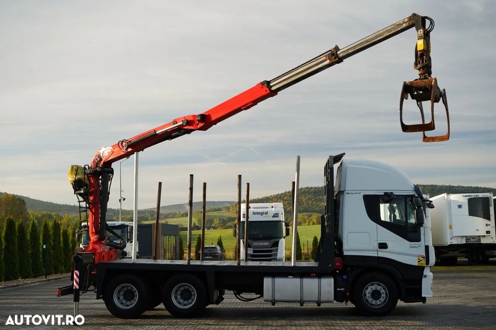 Iveco STRALIS 560 / 6X4 / PENTRU LEMN / PENTRU COPACI / PENTRU PĂDURE / REMORCĂ PALFINGER EPSILON / CAPACITATE DE RIDICARE - 5.250 KG - 5