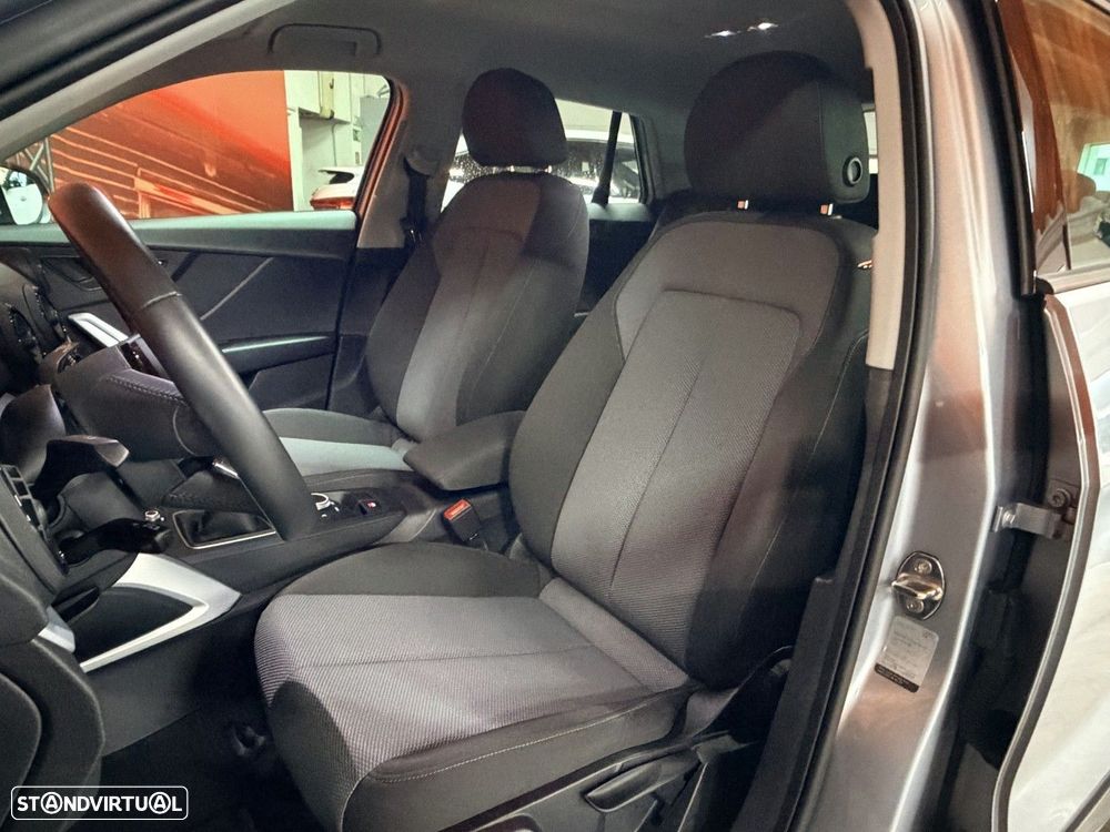 Audi Q2 1.0 TFSI Design - 6